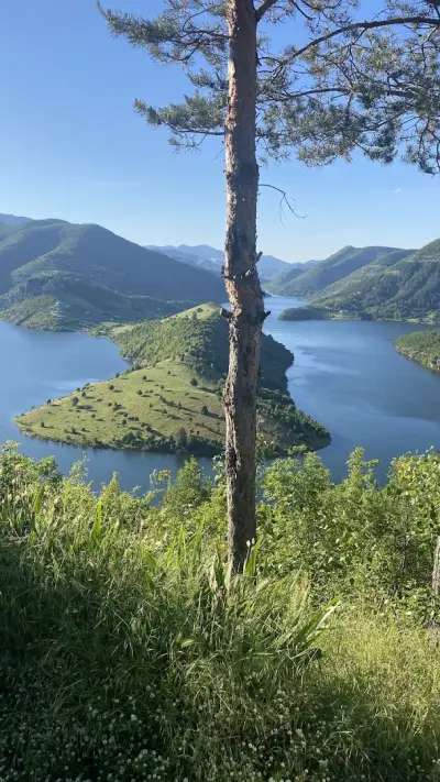 Меандрите на р. Арда