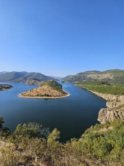 Меандрите на р. Арда