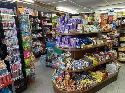 Mini market