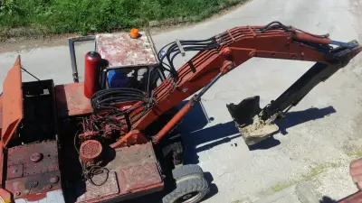 Стадион село Леденик