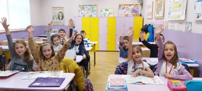 Школа по езици "Даниела Гоцева" - "ОБЕЛЯ 1"