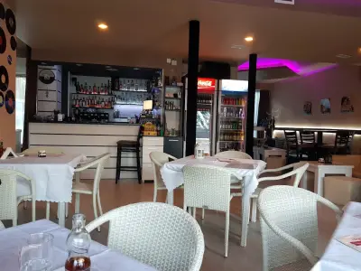 Сикрет плейс