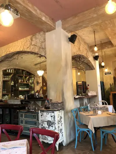 Dali Art Restaurant