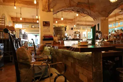 Dali Art Restaurant