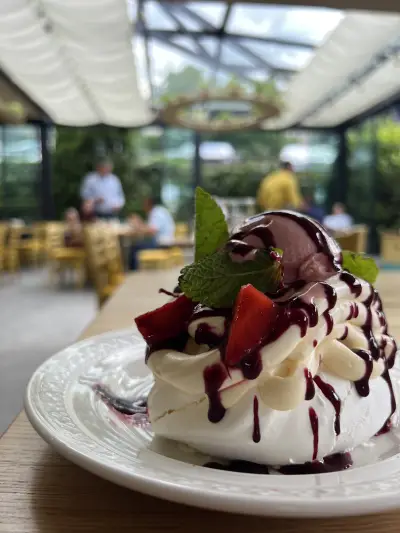 DО̀MA restaurant