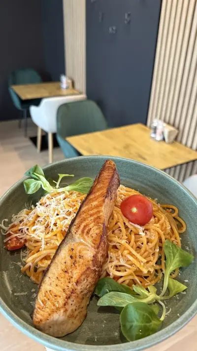 THE NEST urban restaurant