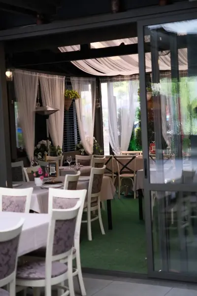 Pirosmani - Georgian Restaurant