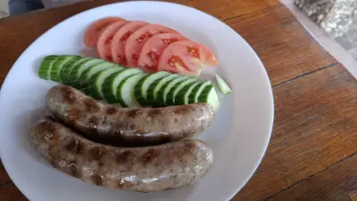 Под Старият бор