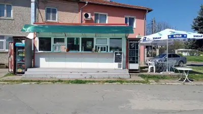 Павилион “Червен Бряг”