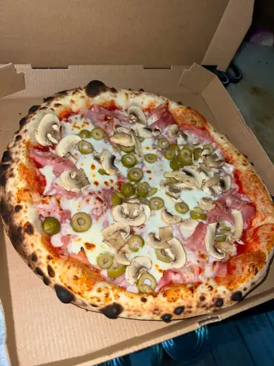 Gusto Pizza