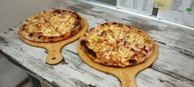 Pizza / Yes please