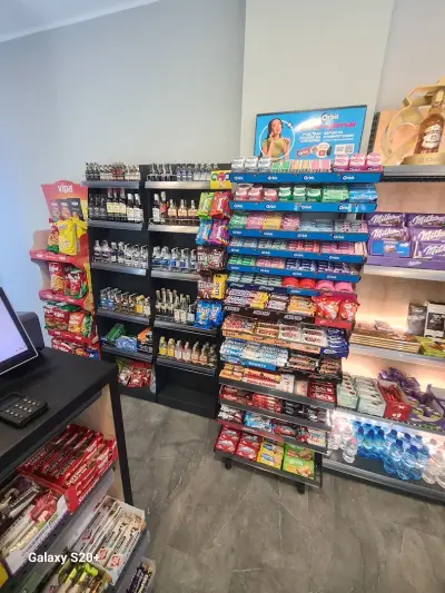 Lift Shop Tobacco and Drinks