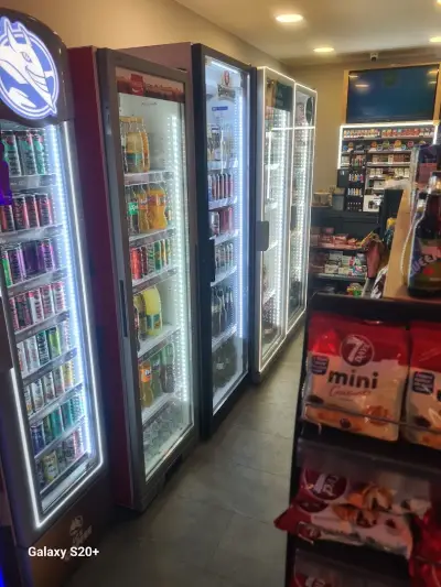Lift Shop Tobacco and Drinks