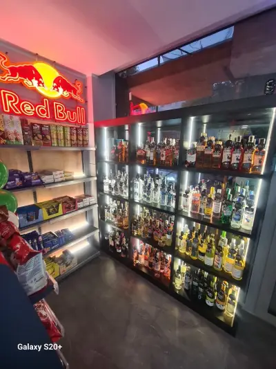 Lift Shop Tobacco and Drinks
