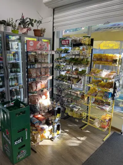 Магазин за алкохол и цигари