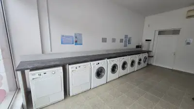 Self Service Laundry / Пералня на самообслужване /