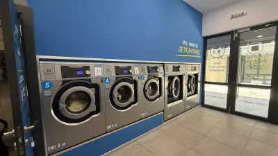 Пералня на самообслужване La Wash