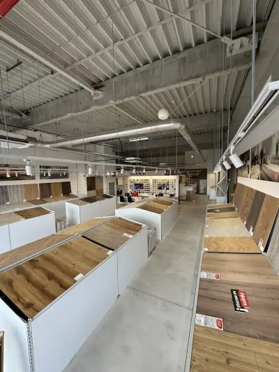 FLOOR ARENA
