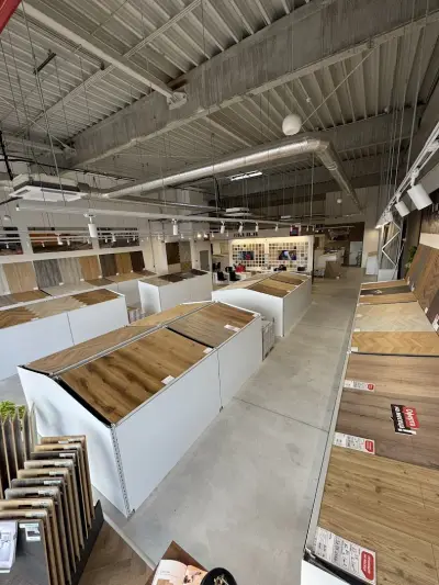 FLOOR ARENA