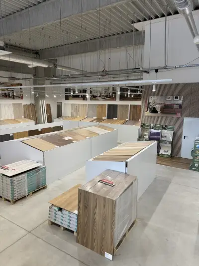 FLOOR ARENA