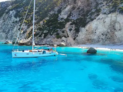 Yacht Club Eternity / Яхт Клуб Итърнити