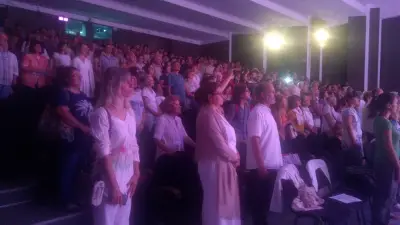 Зала "Възраждане"