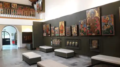 Музей „Тревненска иконописна школа"