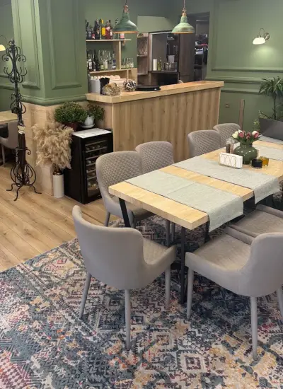 AURA RESTAURANT
