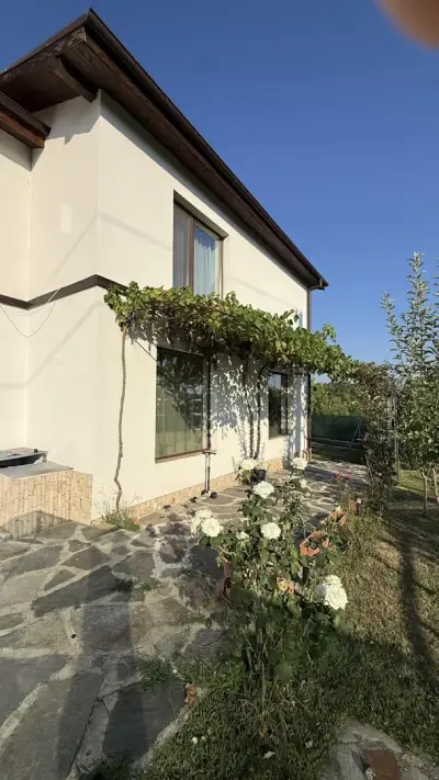 Guest house SAVATIN