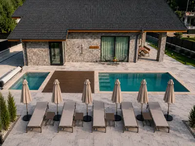 White Houses Luxury Thermal