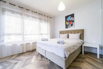 Azurro Residence