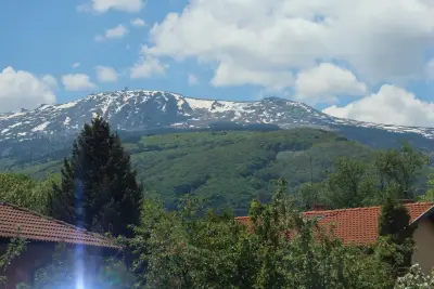 MUSE Bistritsa - Mountain Views & Garden