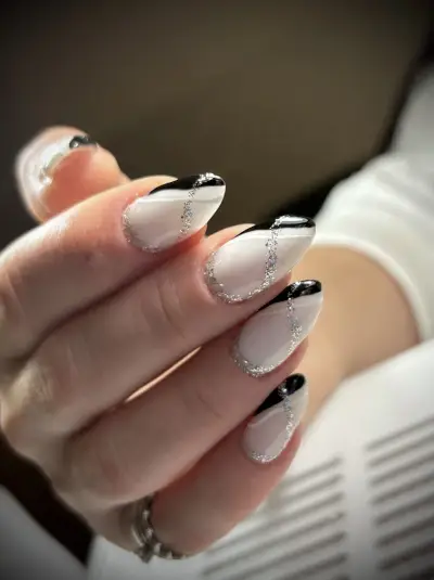 Yamariss Nail room