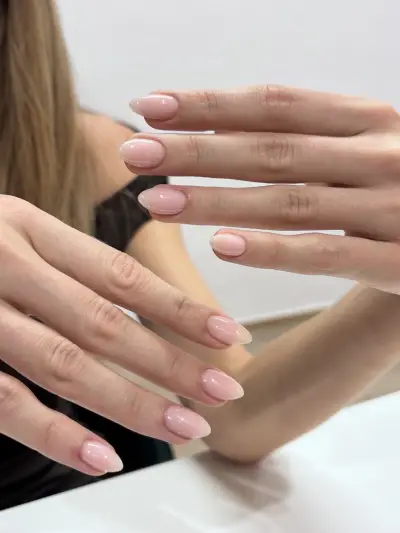 EM’s Nails