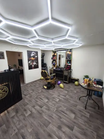 Black and Gold Barber Studio