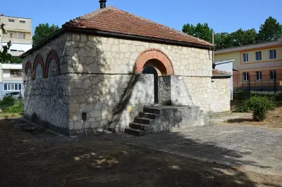 Римска гробница IV век