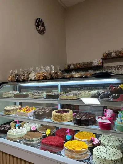 Сладкарница “Изкушение”