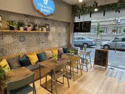Tita & Yoyo Bakery