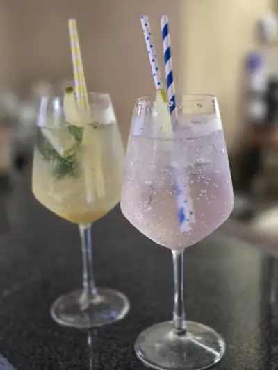 Bottega Hiil - Сладкарница & Коктейл бар