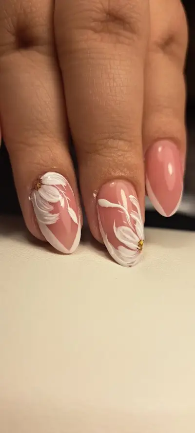 Nails by Irinka Sklarek Sliven