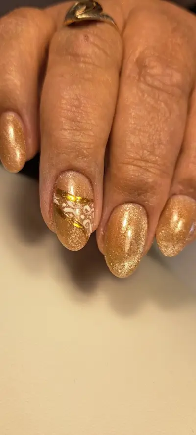 Nails by Irinka Sklarek Sliven