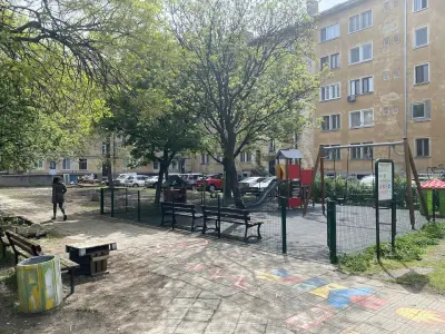 Детска площадка „Марица“