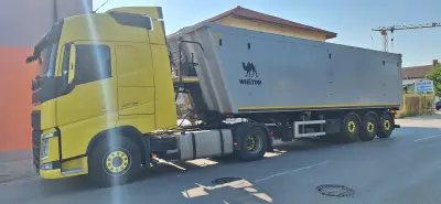 VANESSA TRUCK