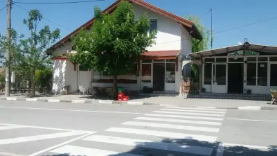 Хранителен магазин Мезек