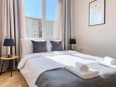 Business & Family Apartment Free Parking