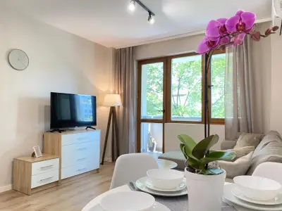 City Centre Bright & Cozy Apartment