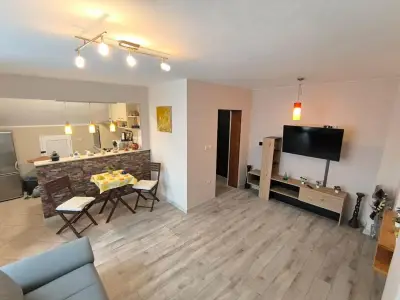 Studio 11