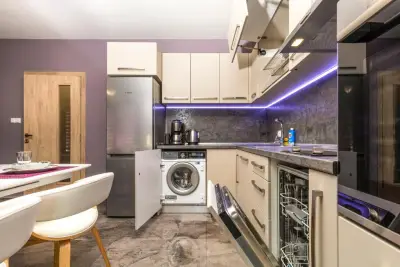 Stylish 1BD flat with a Parking Spot by Flat Mаnager