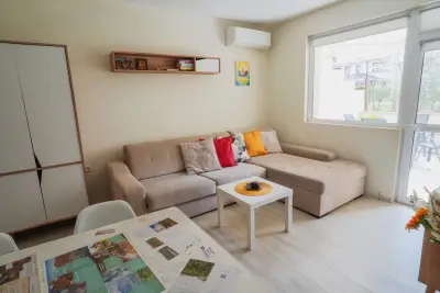 Positive Apartment