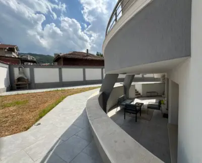 Lemon & Olive Apartments